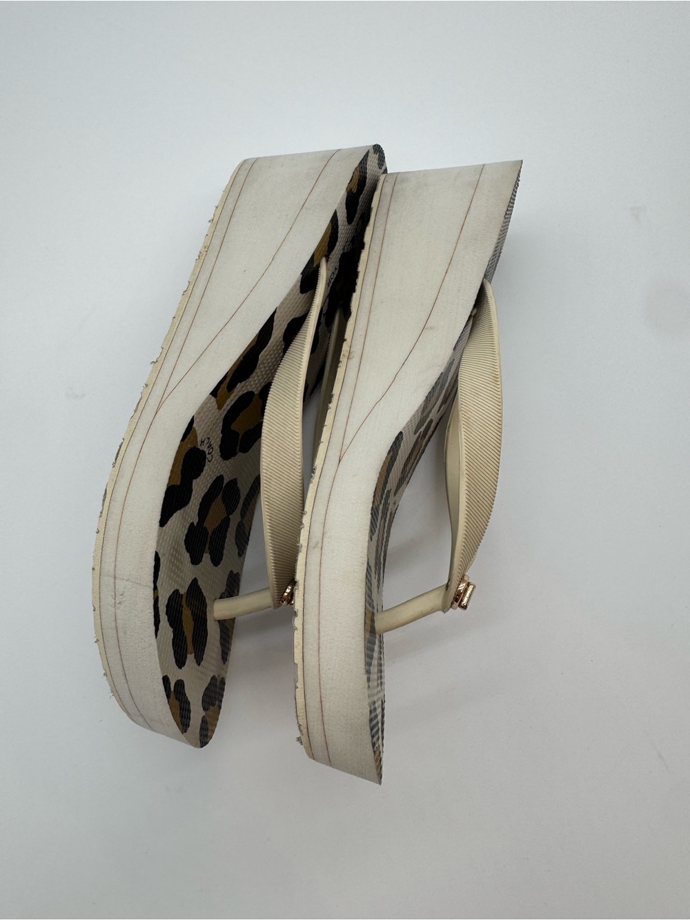 Coach Leopard Print Platform Flip Flop - Beige Straps size 6 - Picture 4 of 8